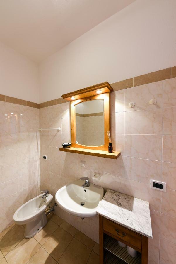 Locanda Dell'Era Dorio Bagian luar foto