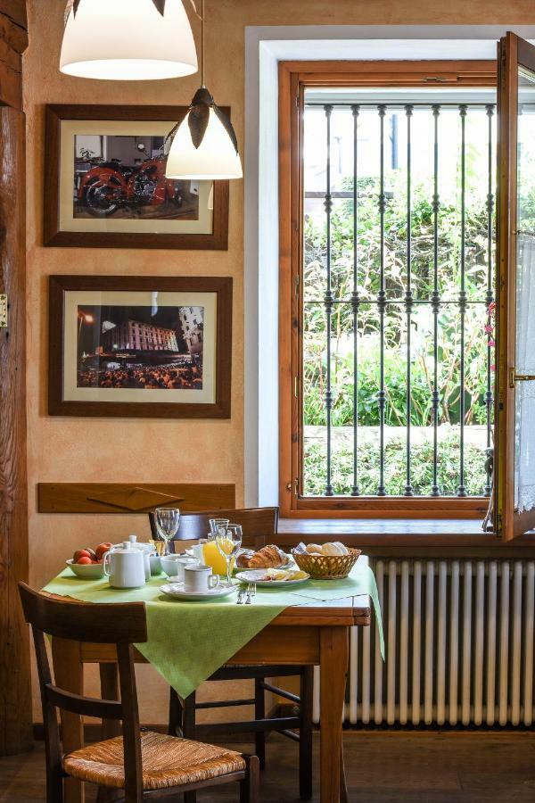 Locanda Dell'Era Dorio Bagian luar foto